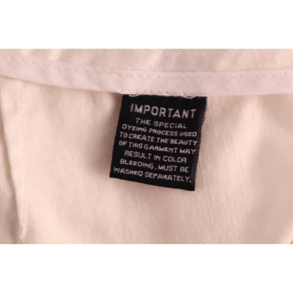 Larry Levine Size 8P Petite White Capris with Gold Buckle Details - Picture 6 of 9